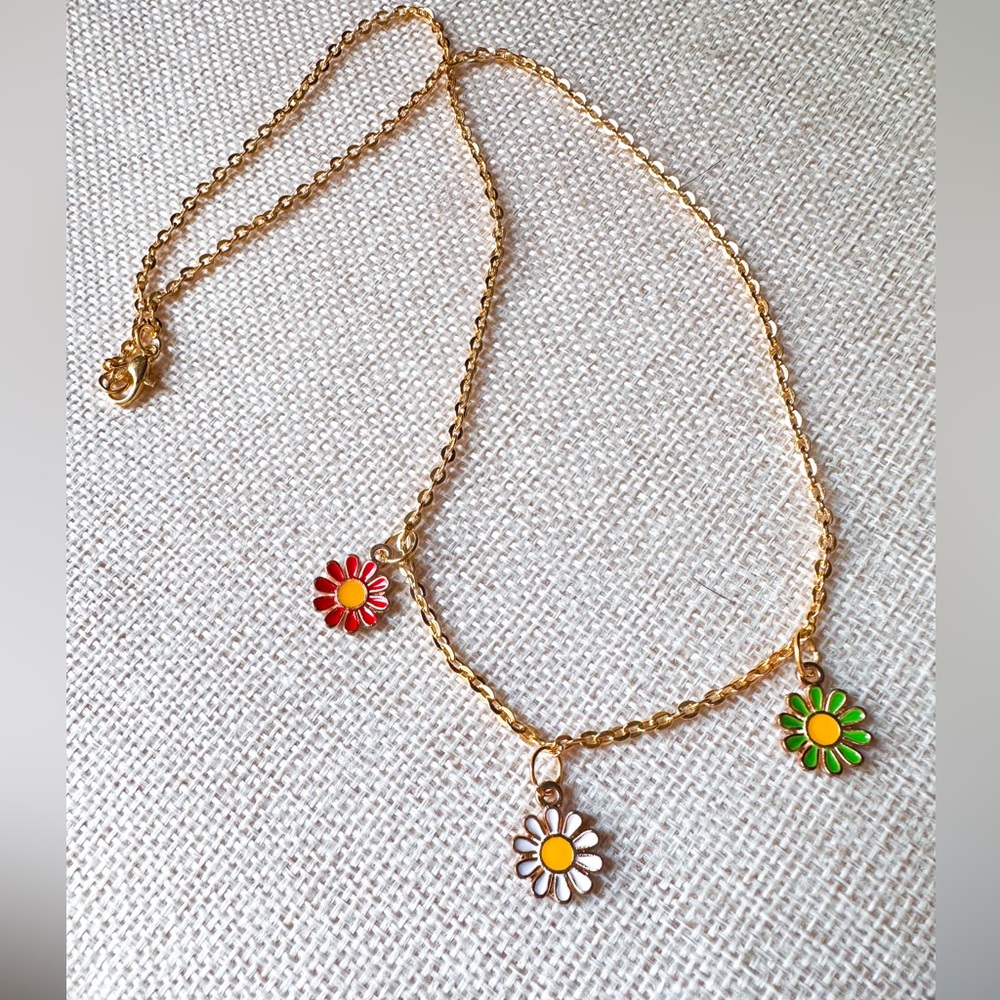 Daisy Chain | Charm Necklalce